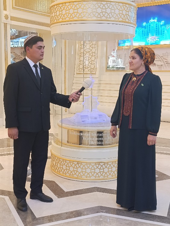 Halk hakydasy ýadygärlikler toplumyna gezelenç 